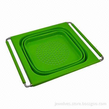 Silicone collapsible baskets for picnic
